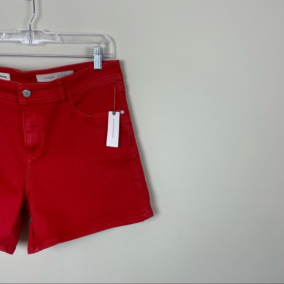Anthropologie Pilcro Hyphen Red Rogue Shorts Size 30 | Run large - Picture 4 of 12